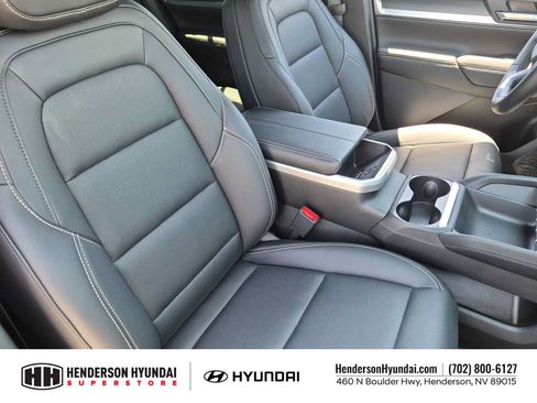 Used 2025 GMC Terrain Elevation w/ Elevation Premium Package AWD/4WD image 21
