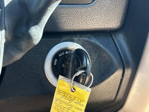 Used 2017 RAM 2500 SLT RWD image 31