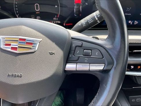 Used 2024 Cadillac XT4 Premium Luxury FWD image 12