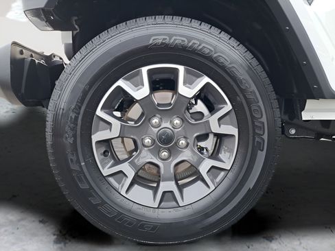 New 2025 Jeep Wrangler Unlimited Sahara w/ Safety Group AWD/4WD image 9
