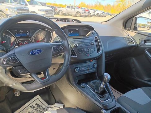 Used 2016 Ford Focus ST FWD image 10