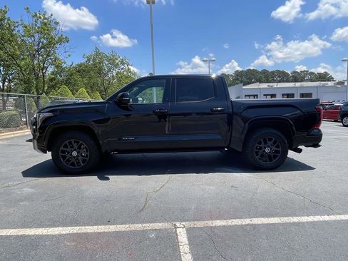 Used 2024 Toyota Tundra Platinum AWD/4WD image 9