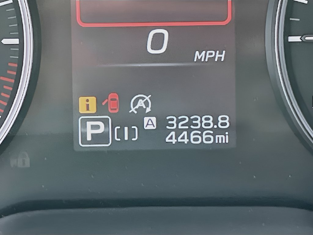 Used 2024 Subaru Crosstrek 2.0i Premium AWD/4WD image 12