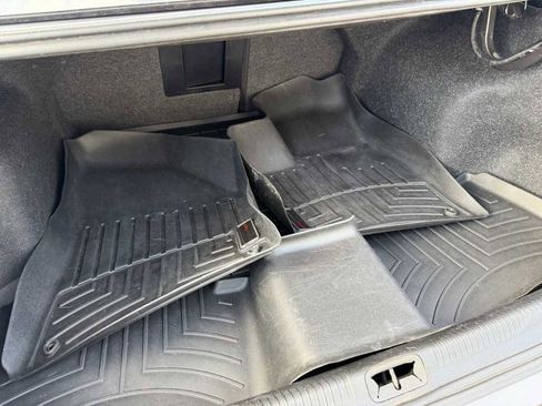 Used 2016 Chrysler 200 C w/ Navigation & Sound Group I image 15