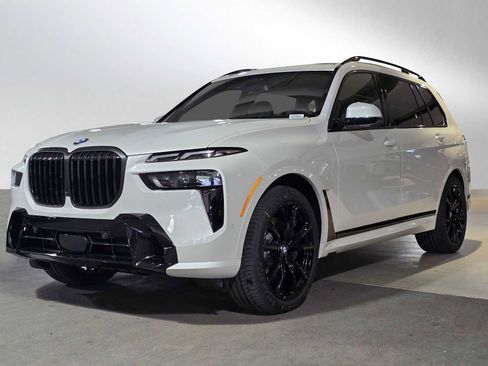 New 2026 BMW X7 xDrive40i w/ Executive Package AWD/4WD image 7