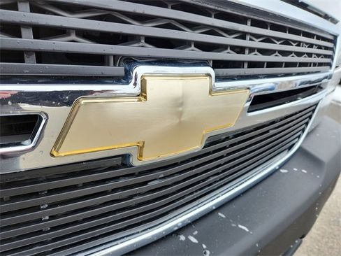 Used 2005 Chevrolet Silverado 2500 LT w/ Heavy-Duty Power Package image 29