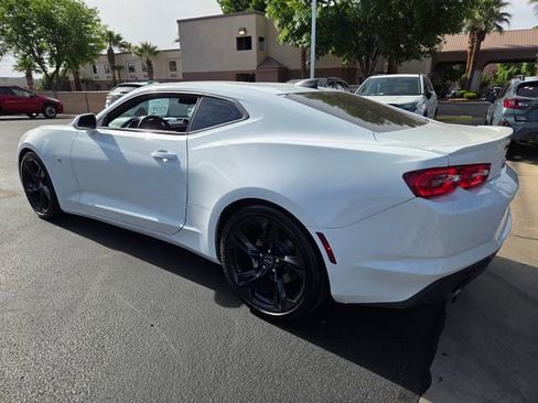 Used 2021 Chevrolet Camaro LT w/ Technology Package RWD image 6