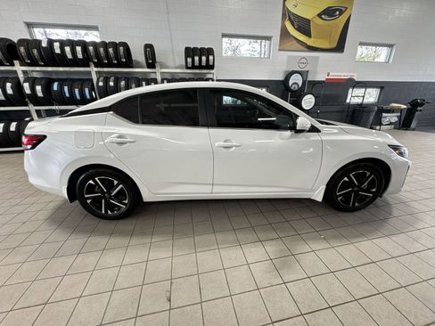 Certified 2025 Nissan Sentra SV image 40