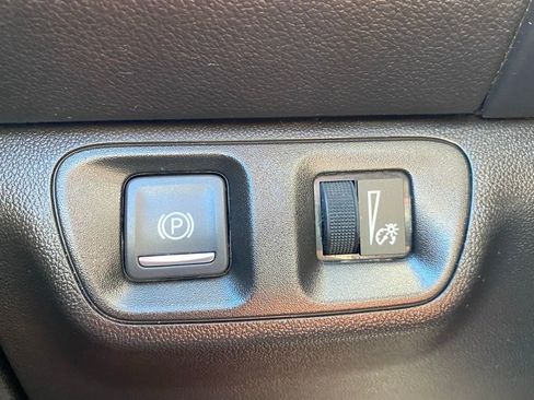 Used 2020 GMC Acadia Denali image 25