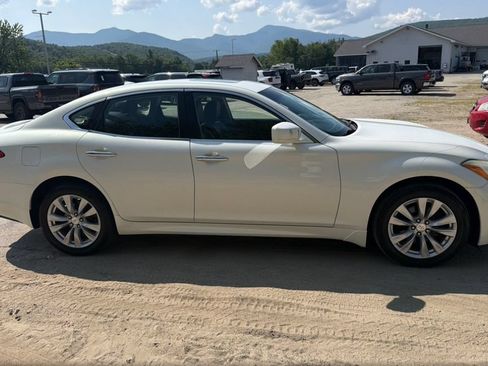 Used 2011 INFINITI M37 x w/ Premium Pkg AWD/4WD image 2