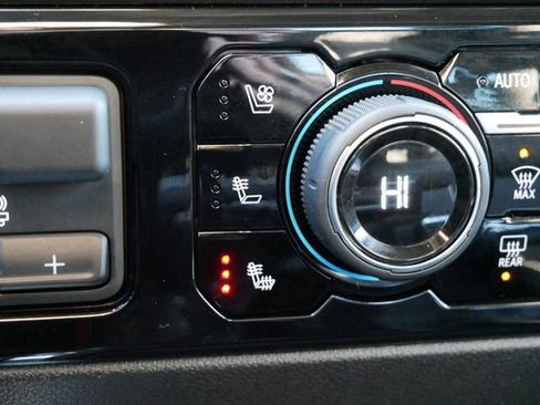 Used 2025 Chevrolet Silverado 1500 LTZ image 23