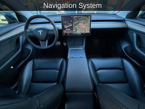 Used 2022 Tesla Model 3 Performance image 2