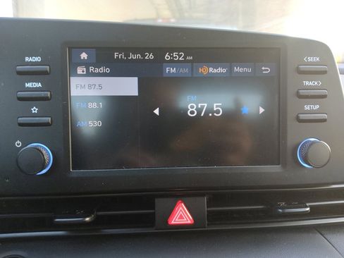 Used 2025 Hyundai Elantra Sport FWD image 25