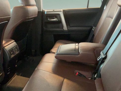 Used 2018 Toyota 4Runner Limited AWD/4WD image 30