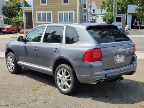 Used 2006 Porsche Cayenne Turbo AWD/4WD image 4