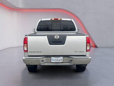 Used 2012 Nissan Frontier SV w/ SV Premium Utility Pkg image 4