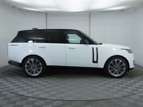 New 2025 Land Rover Range Rover Autobiography image 4