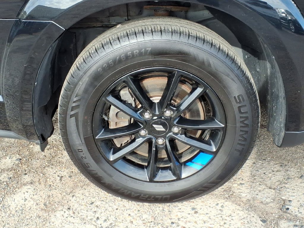 Used 2020 Dodge Journey SE w/ Blacktop Package FWD image 9