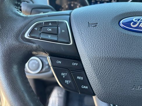 Used 2017 Ford Escape Titanium image 31