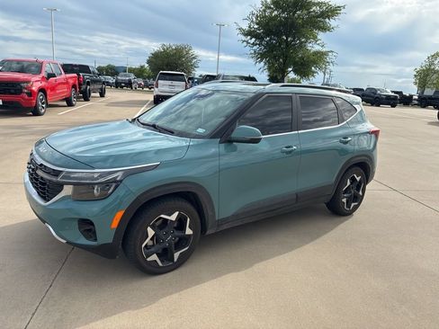 Used 2024 Kia Seltos EX image 1