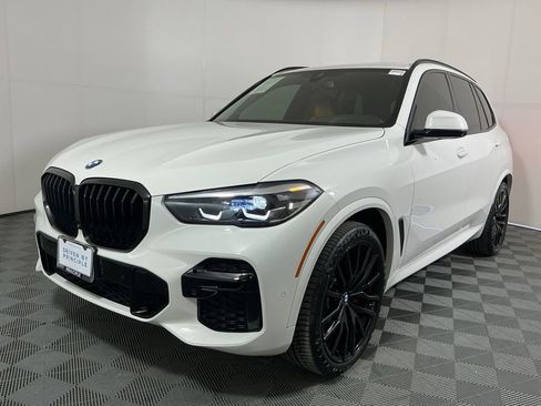 Certified 2023 BMW X5 sDrive40i w/ M Sport Package image 2