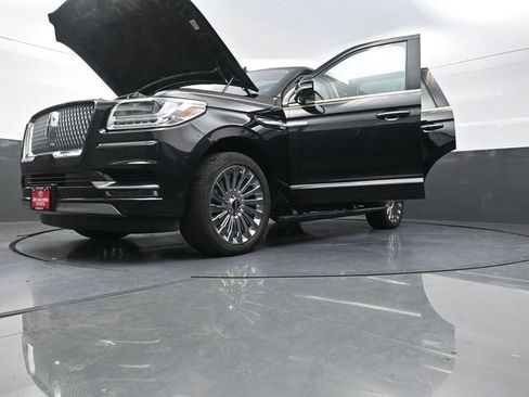 Used 2020 Lincoln Navigator Reserve w/ Luxury Package AWD/4WD image 42