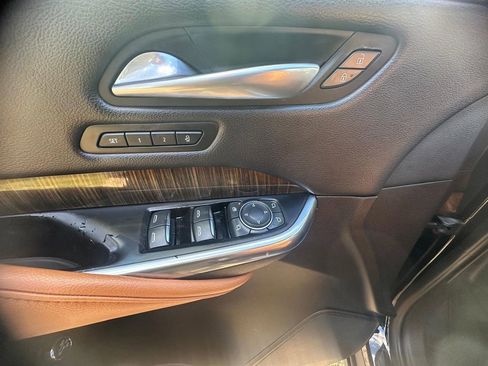 Used 2019 Cadillac XT4 Premium Luxury image 12