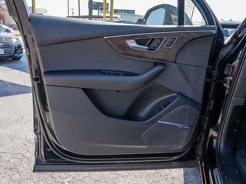 Used 2020 Audi Q7 3.0T Premium Plus image 10