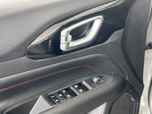 Used 2022 Jeep Compass Trailhawk AWD/4WD image 17