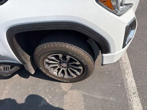 Used 2019 GMC Sierra 1500 AT4 w/ Driver Alert Package I AWD/4WD image 6