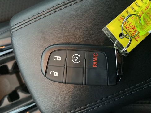 New 2026 Jeep Compass Latitude image 47