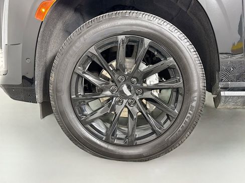 Used 2024 Cadillac Escalade ESV Sport Platinum w/ LPO, ONYX Package AWD/4WD image 34