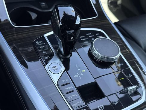 Used 2023 BMW X5 xDrive45e image 15