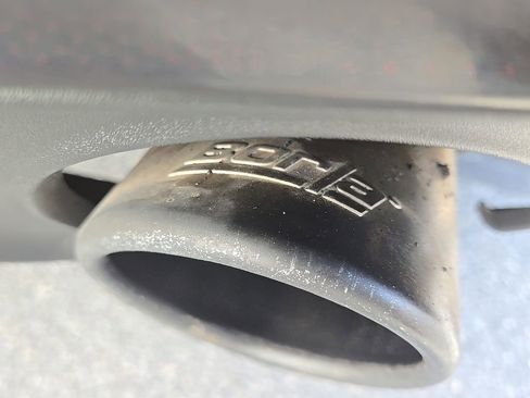 Used 2017 Ford Mustang Premium image 39