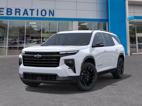 New 2026 Chevrolet Traverse LT image 6