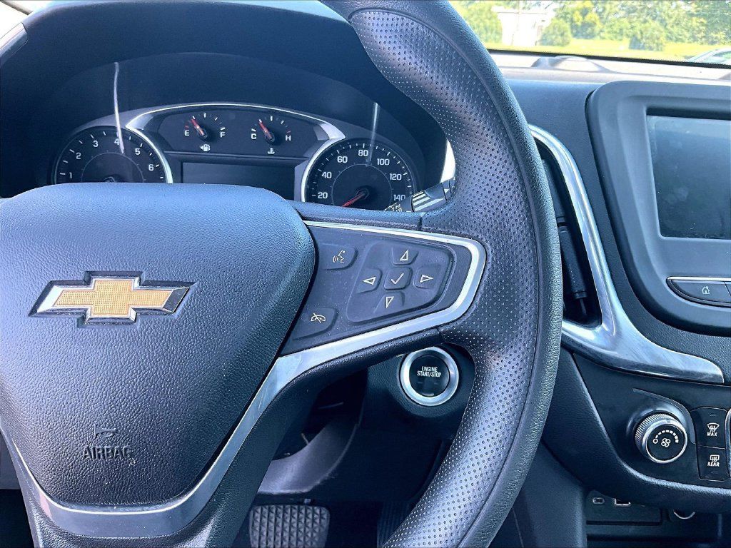 Used 2022 Chevrolet Equinox LT FWD image 19