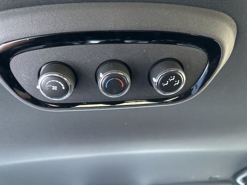 Used 2022 Dodge Durango GT RWD image 23