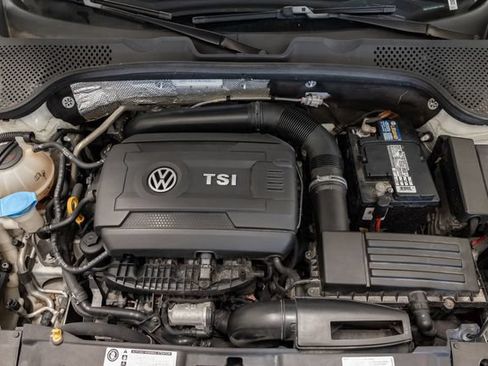 Used 2015 Volkswagen Beetle R-Line FWD image 4