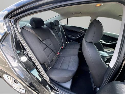 Used 2016 Kia Forte LX FWD image 28