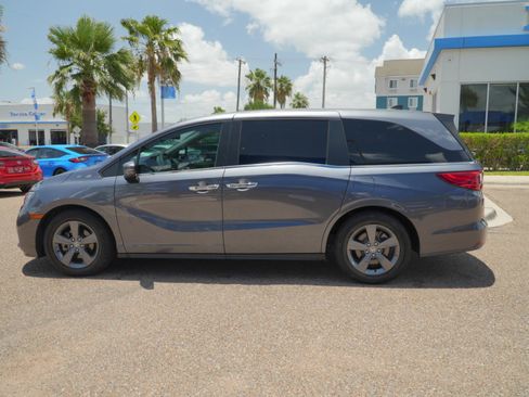 Used 2024 Honda Odyssey EX image 8