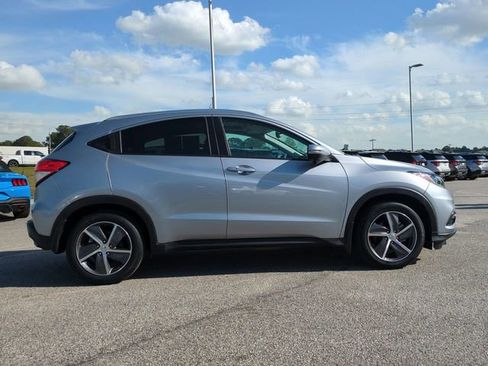 Used 2022 Honda HR-V EX image 3