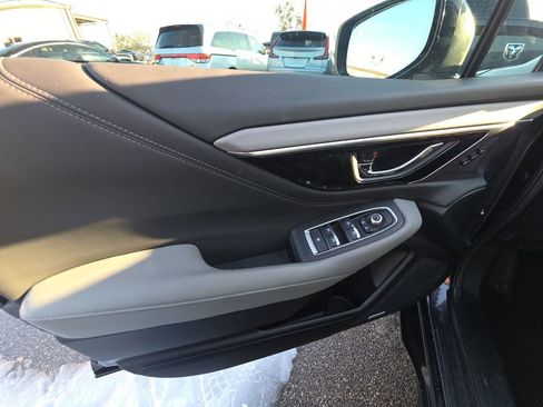 Used 2025 Subaru Outback Limited image 6