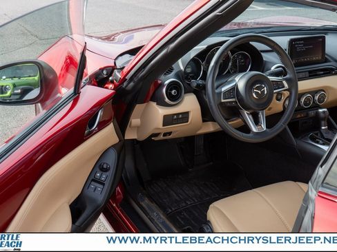 Used 2019 MAZDA MX-5 Miata RF Grand Touring image 13