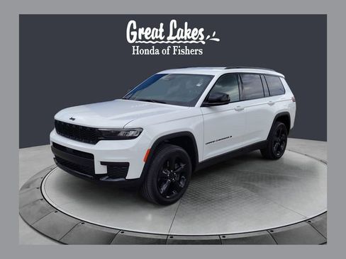 Used 2023 Jeep Grand Cherokee L Laredo image 1