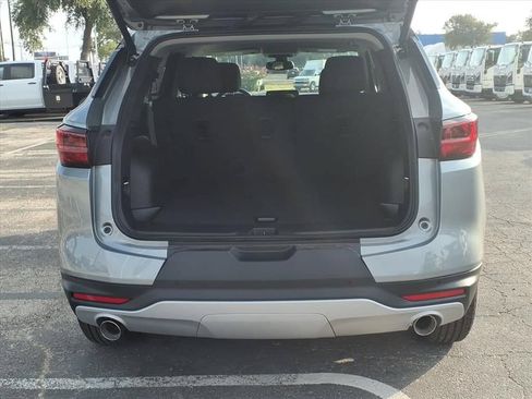 New 2026 Chevrolet Blazer LT w/ Convenience Package FWD image 12