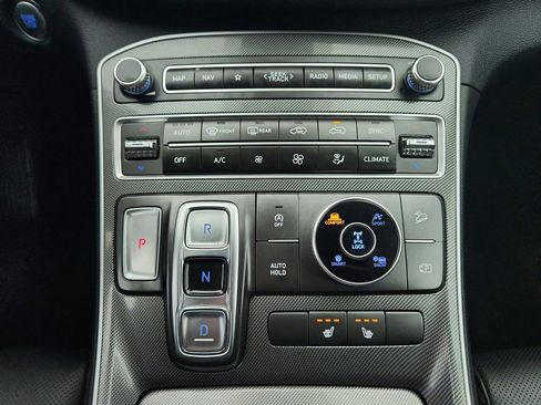 Used 2023 Hyundai Santa Fe XRT image 17