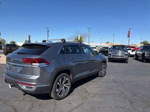 Used 2022 Volkswagen Atlas Cross Sport SEL AWD/4WD image 5