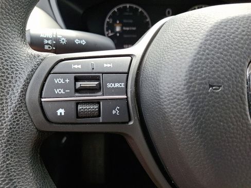 Certified 2023 Honda HR-V LX image 20