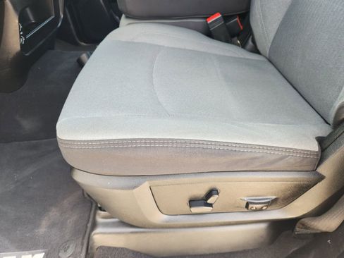 Used 2024 RAM 3500 Big Horn image 25