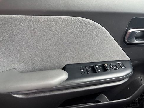 Used 2025 Kia K4 EX FWD image 24